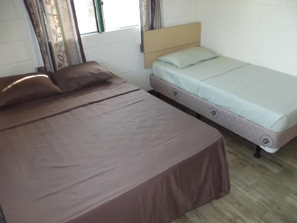 Green Lodge Holiday Homes Nuku'alofa Room photo